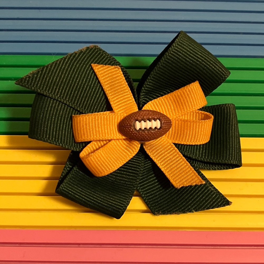 Hair Barrette Handmade Boutique-style 💚💛 Green & Gold Ribbon Bow
